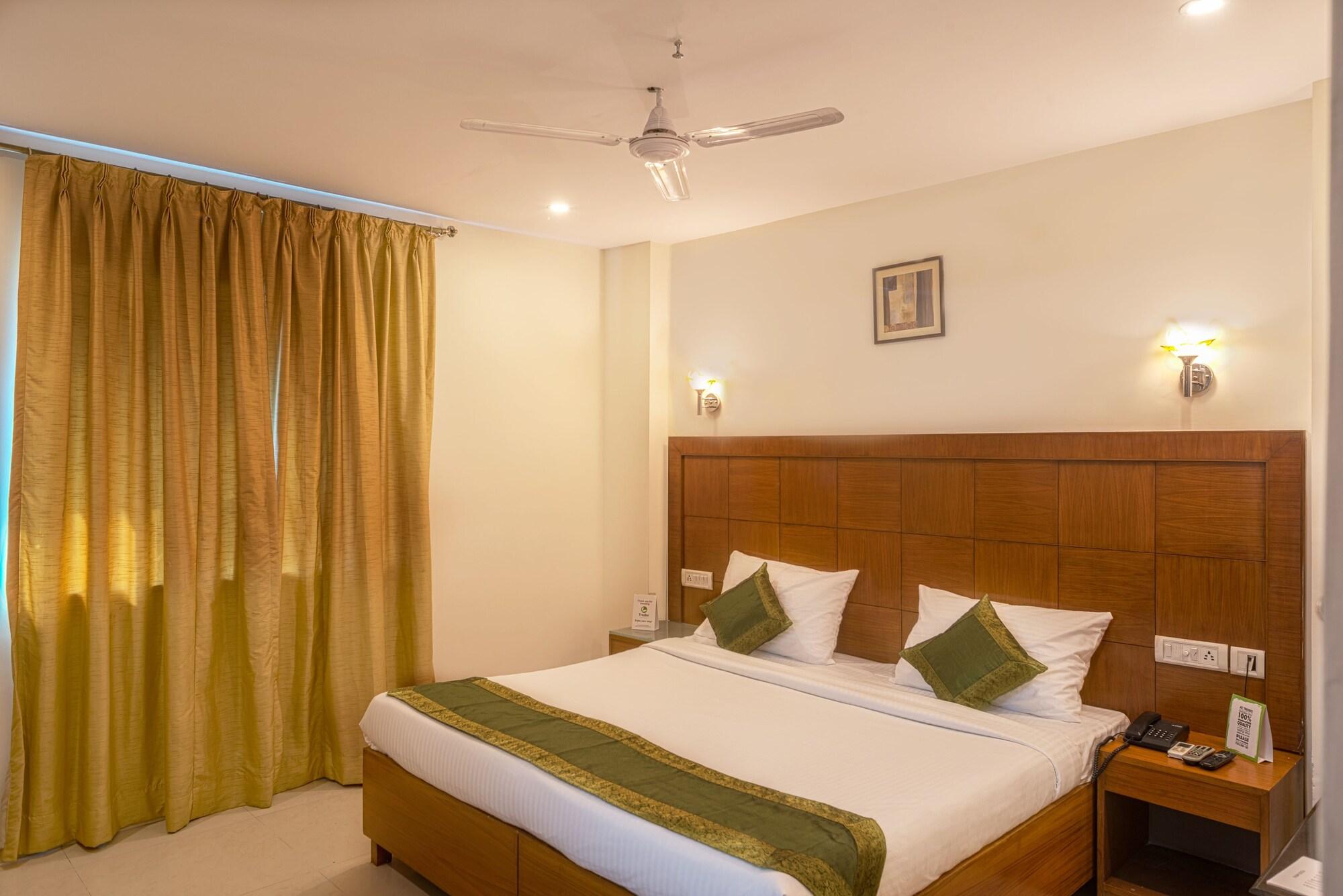 Treebo Trend Grand Plaza Nampally Hyderabad Exterior photo